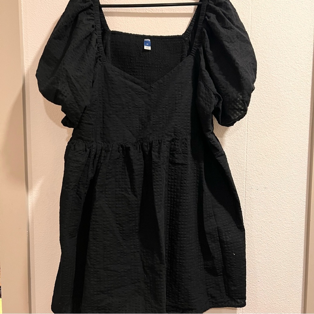 Old Navy 3X Black V Neck Dress with Texture and Puffy Sleeves